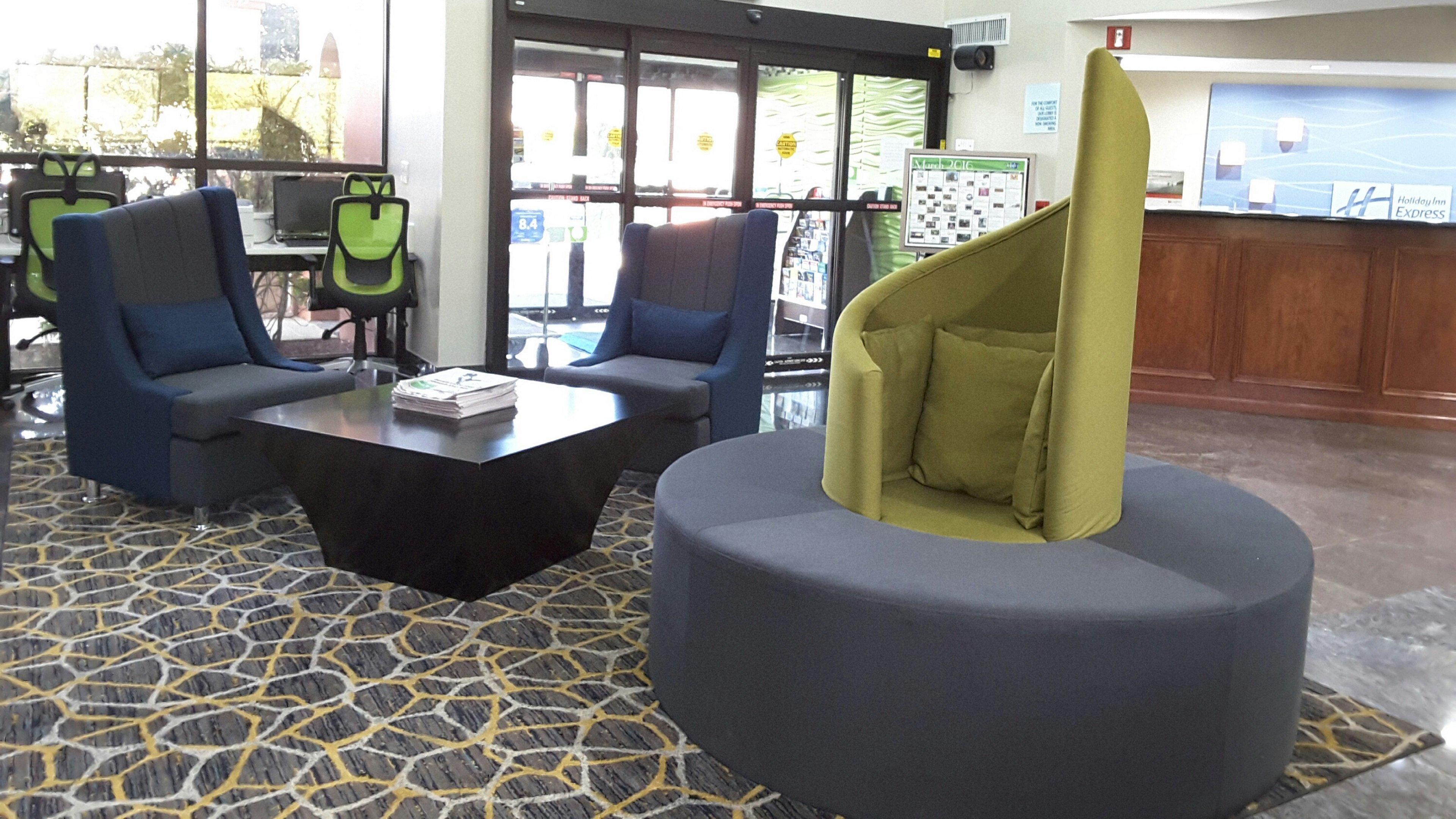 Holiday Inn Express Hotel & Suites Lawrenceville By Ihg Exterior foto